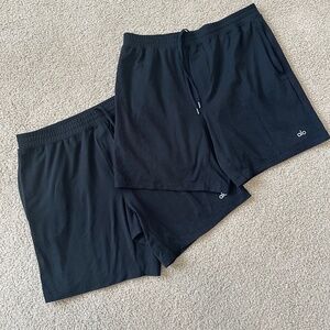Alo 7" Conquer React Performance Men's Black Short Lot size L